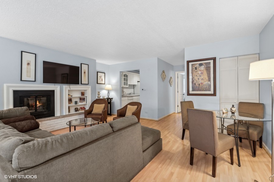 163 W Division Street Property Photo 3