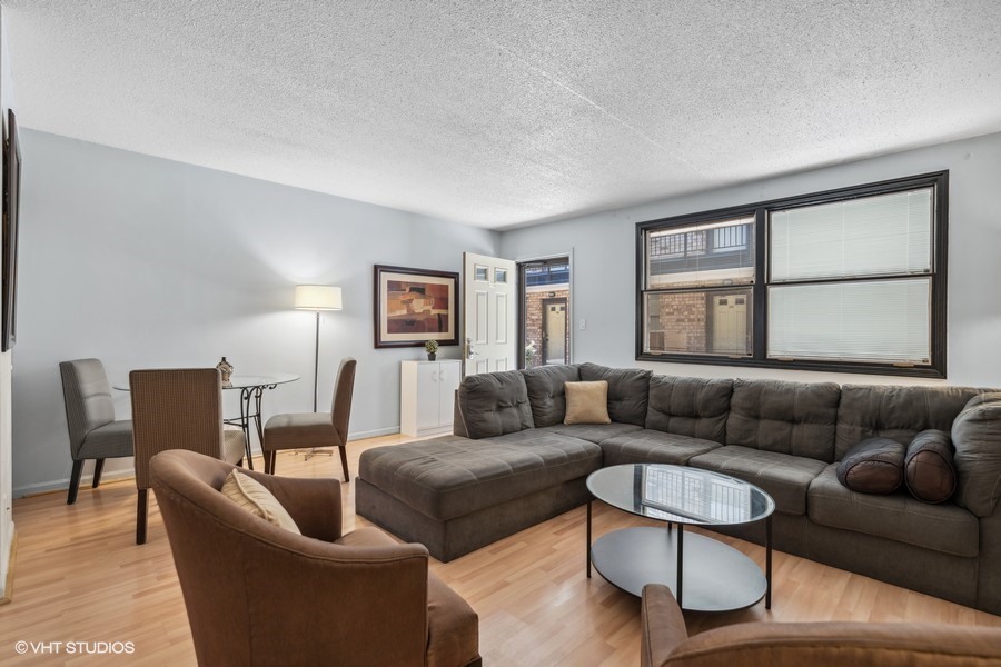 163 W Division Street Property Photo 6