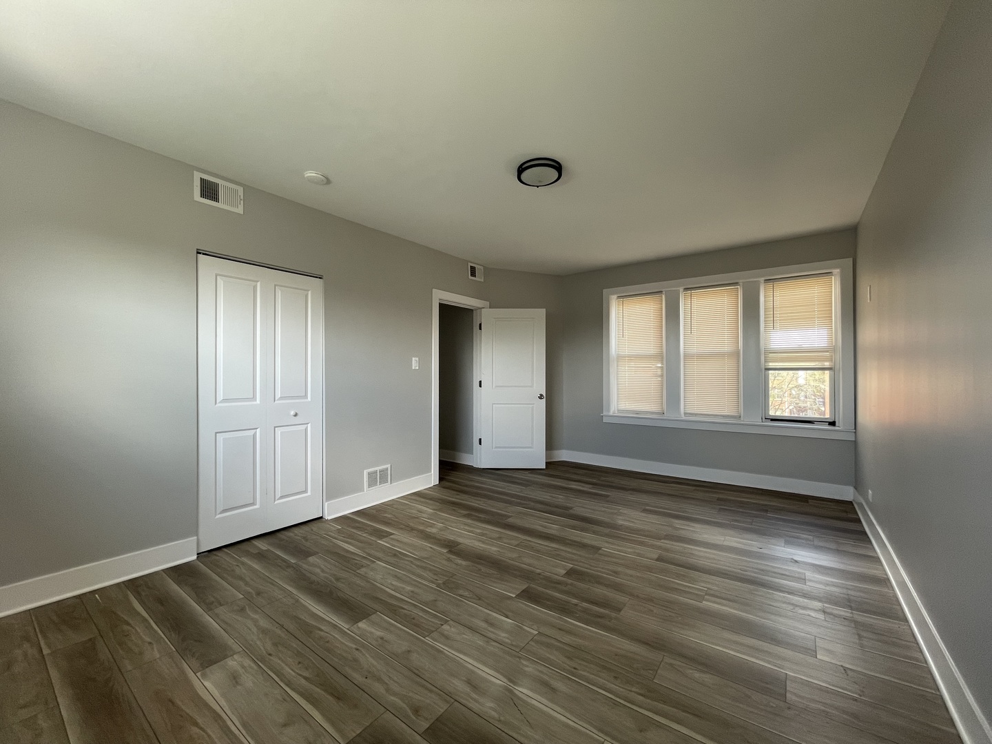 722 N Austin Boulevard 3w Property Photo 9