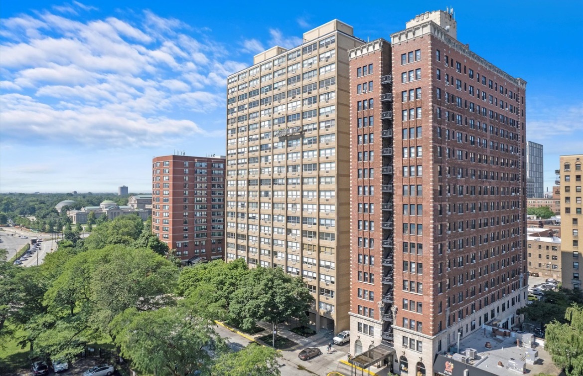 5530 S Shore Drive 5B Property Photo 1