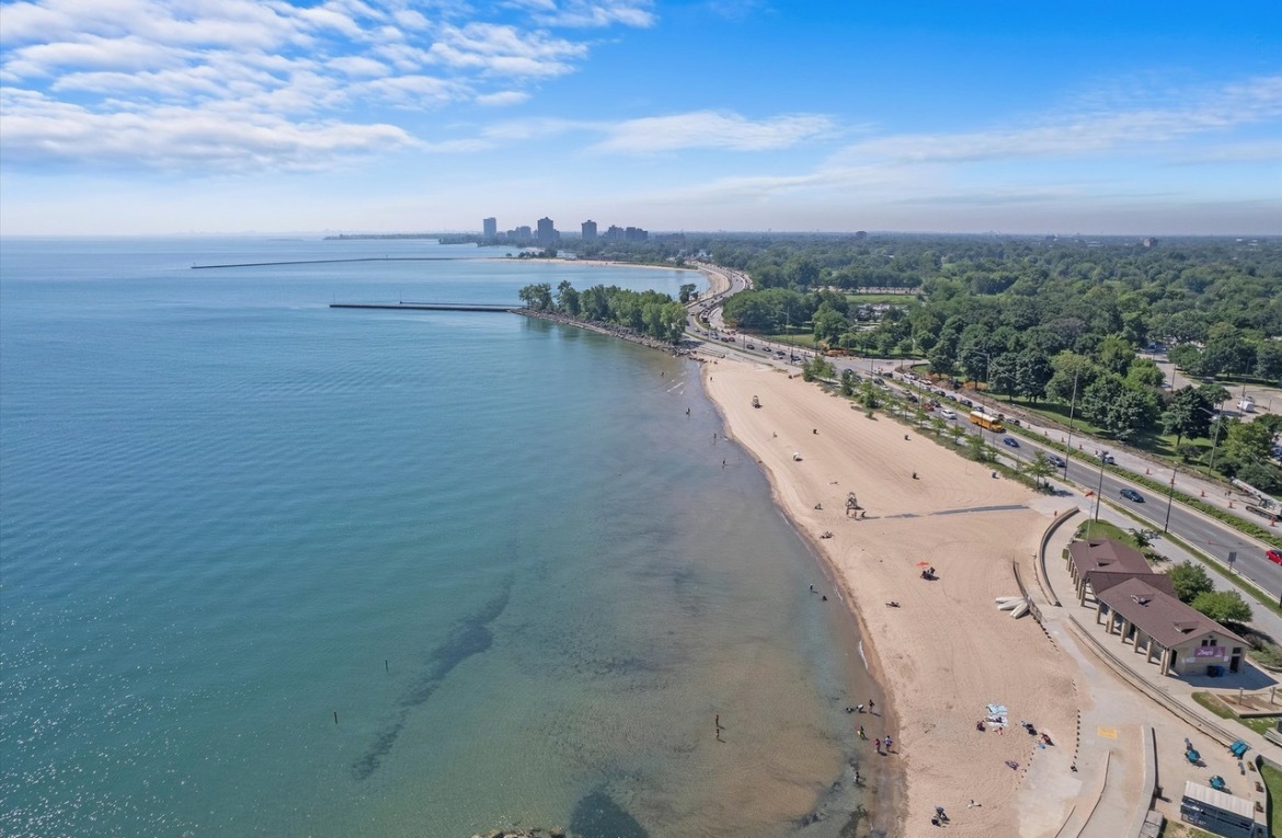 5530 S Shore Drive 5b Property Photo 10