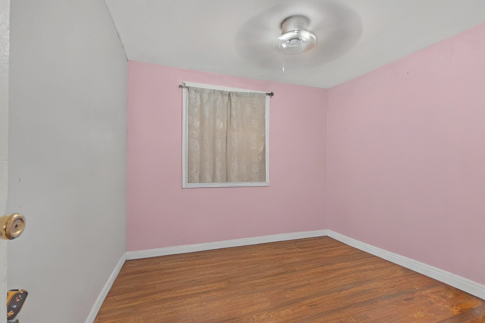 4541 S Laporte Avenue Property Photo 11