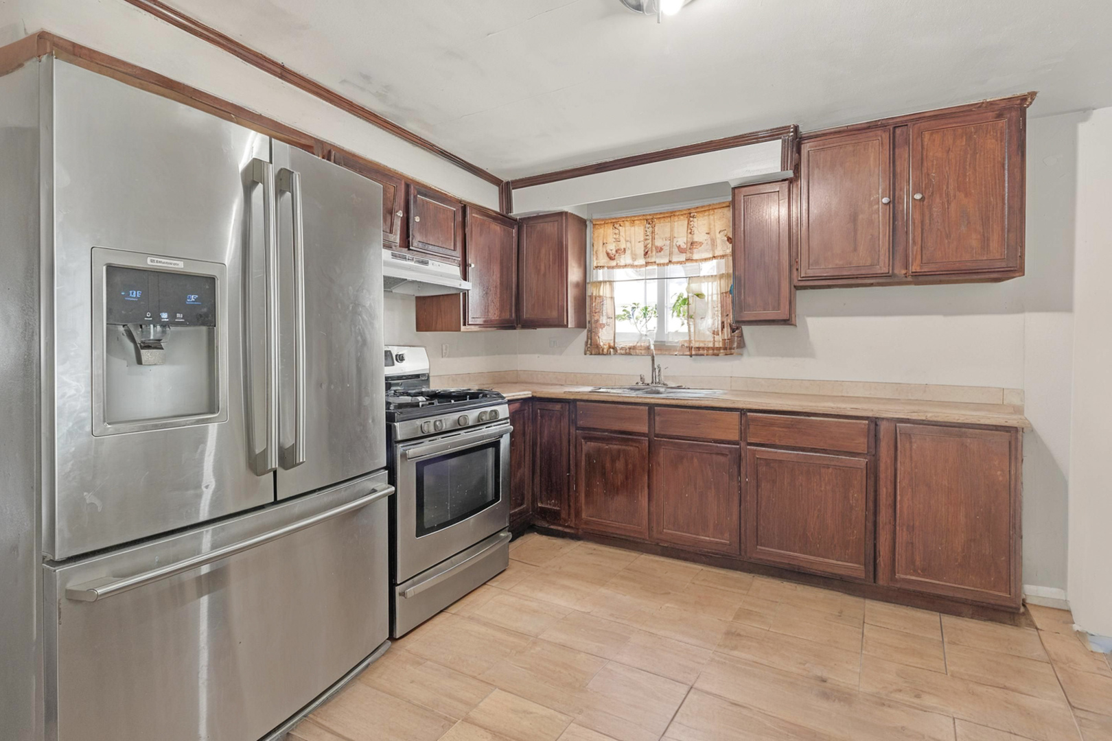 4541 S Laporte Avenue Property Photo 16