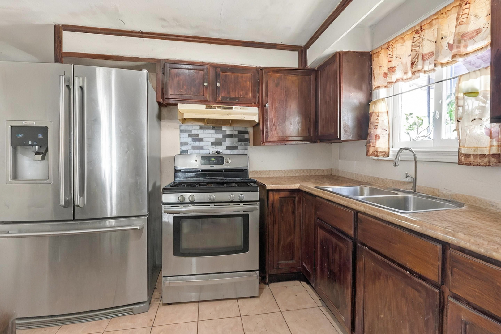 4541 S Laporte Avenue Property Photo 18