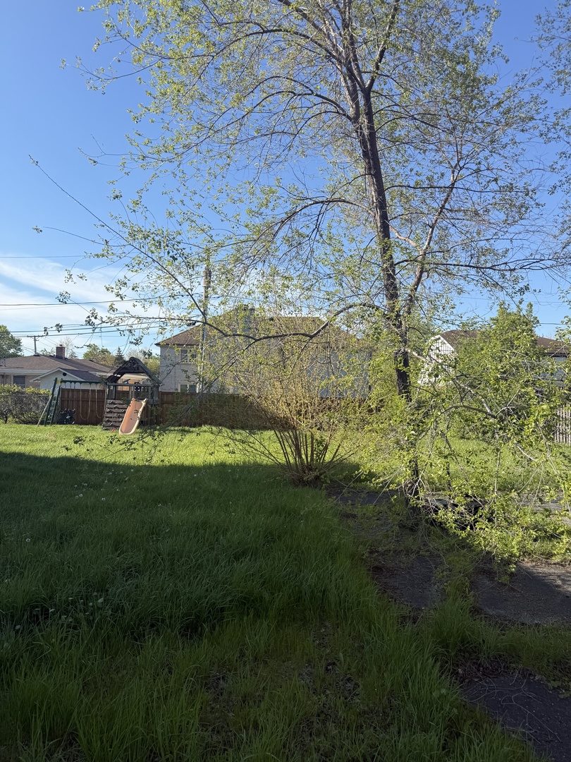8205 W Ballard Road Property Photo 2