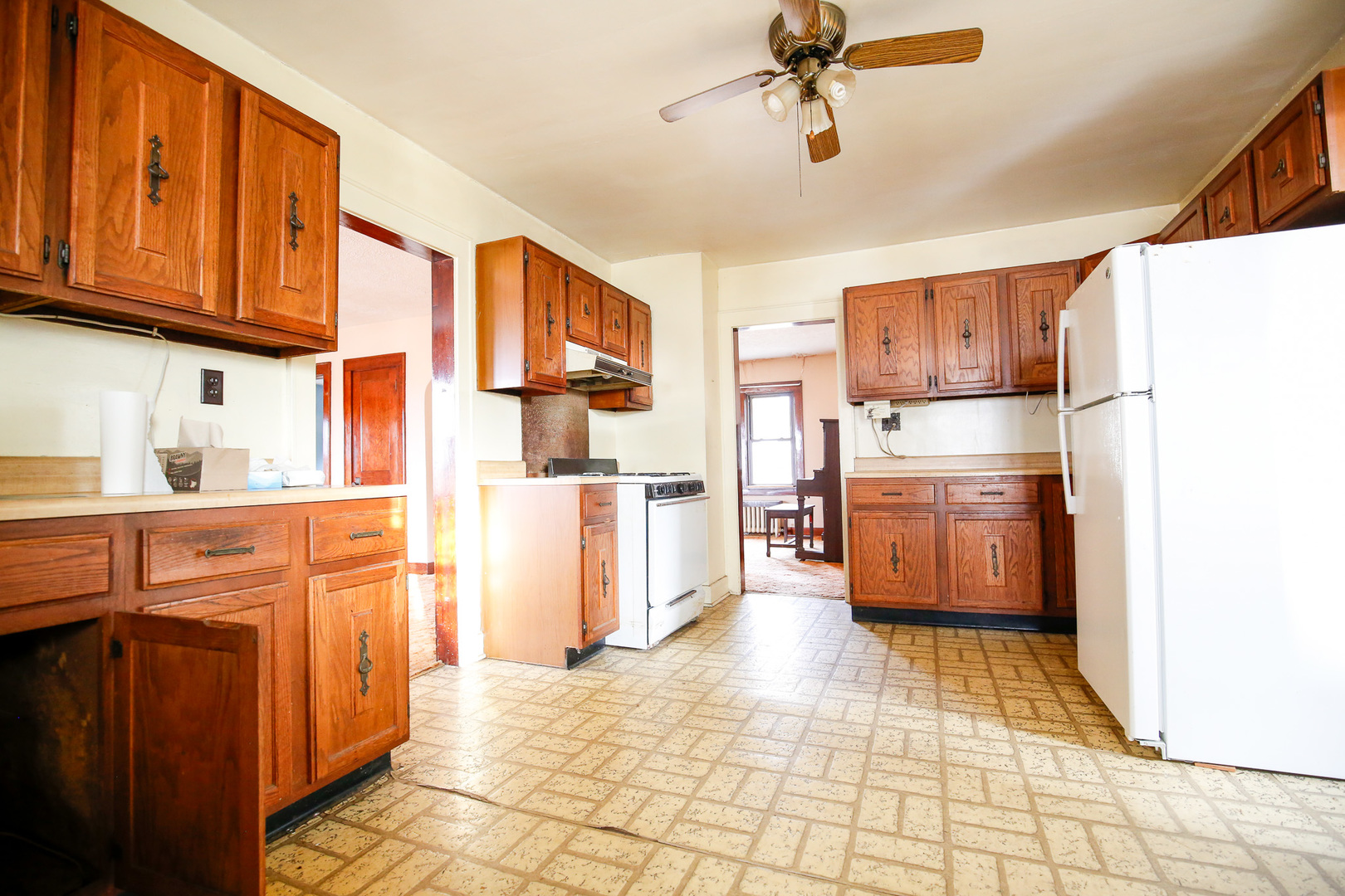 7916 W Pines Road Property Photo 6
