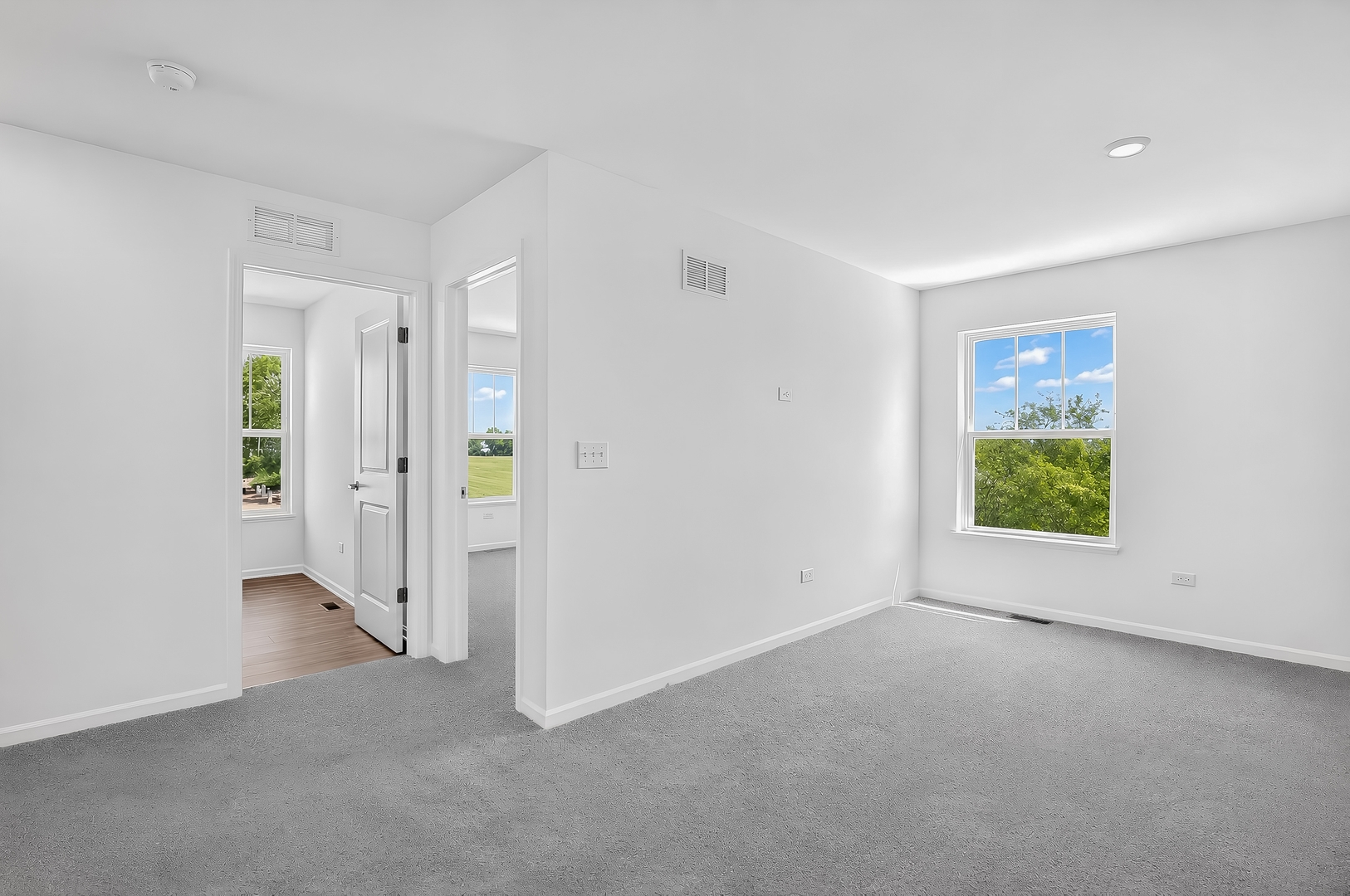 301 Cold Spring Street Property Photo 7