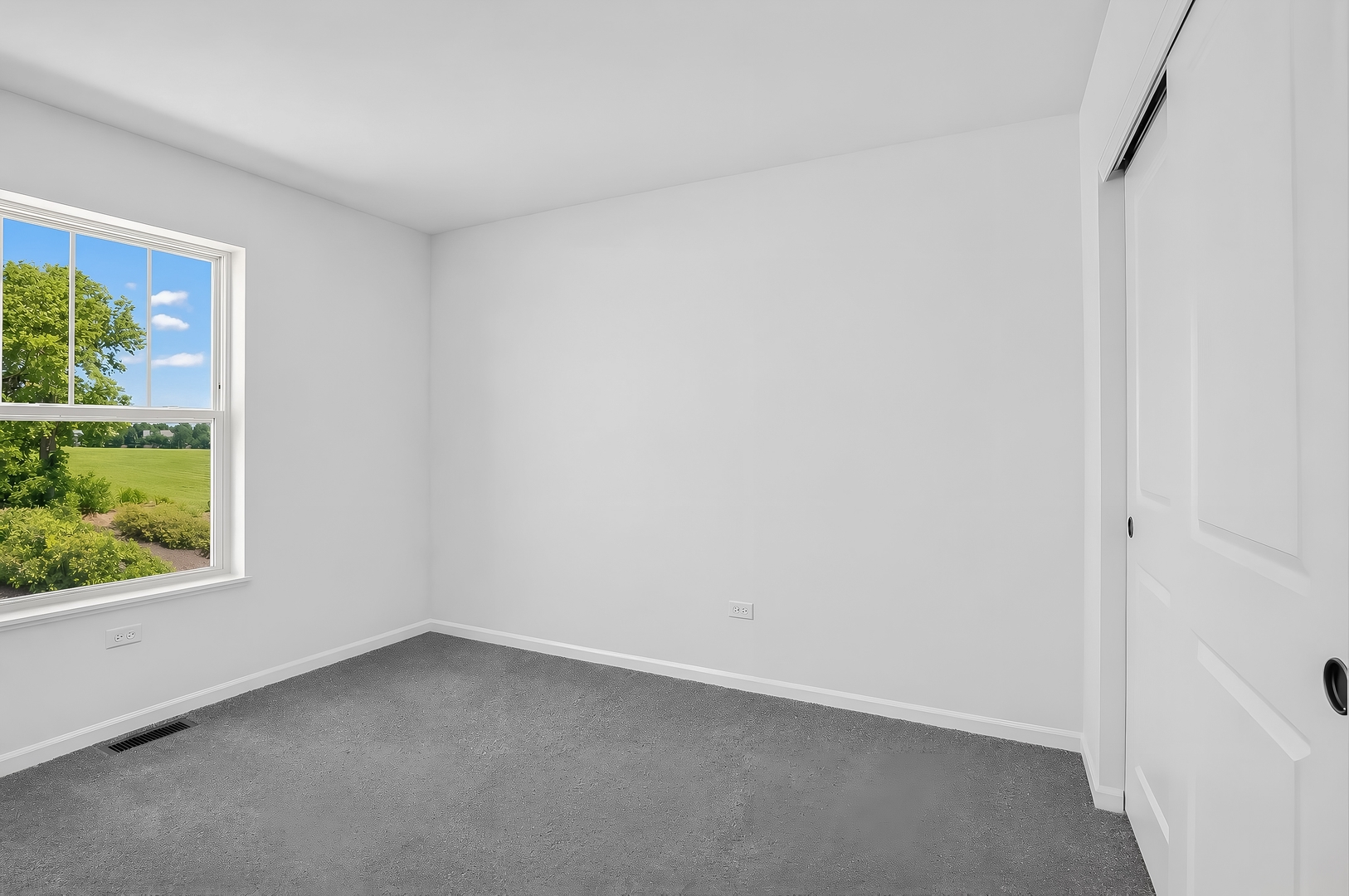 301 Cold Spring Street Property Photo 12