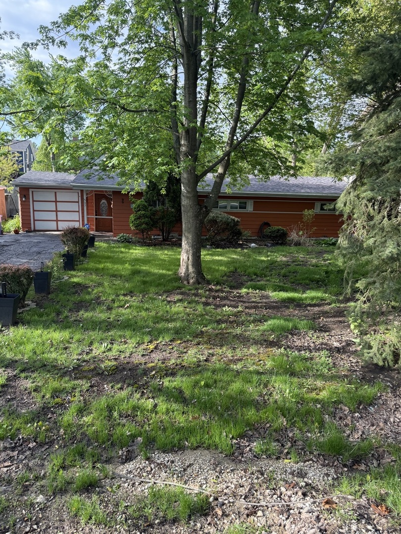 22w537 Cherry Lane Property Photo 1