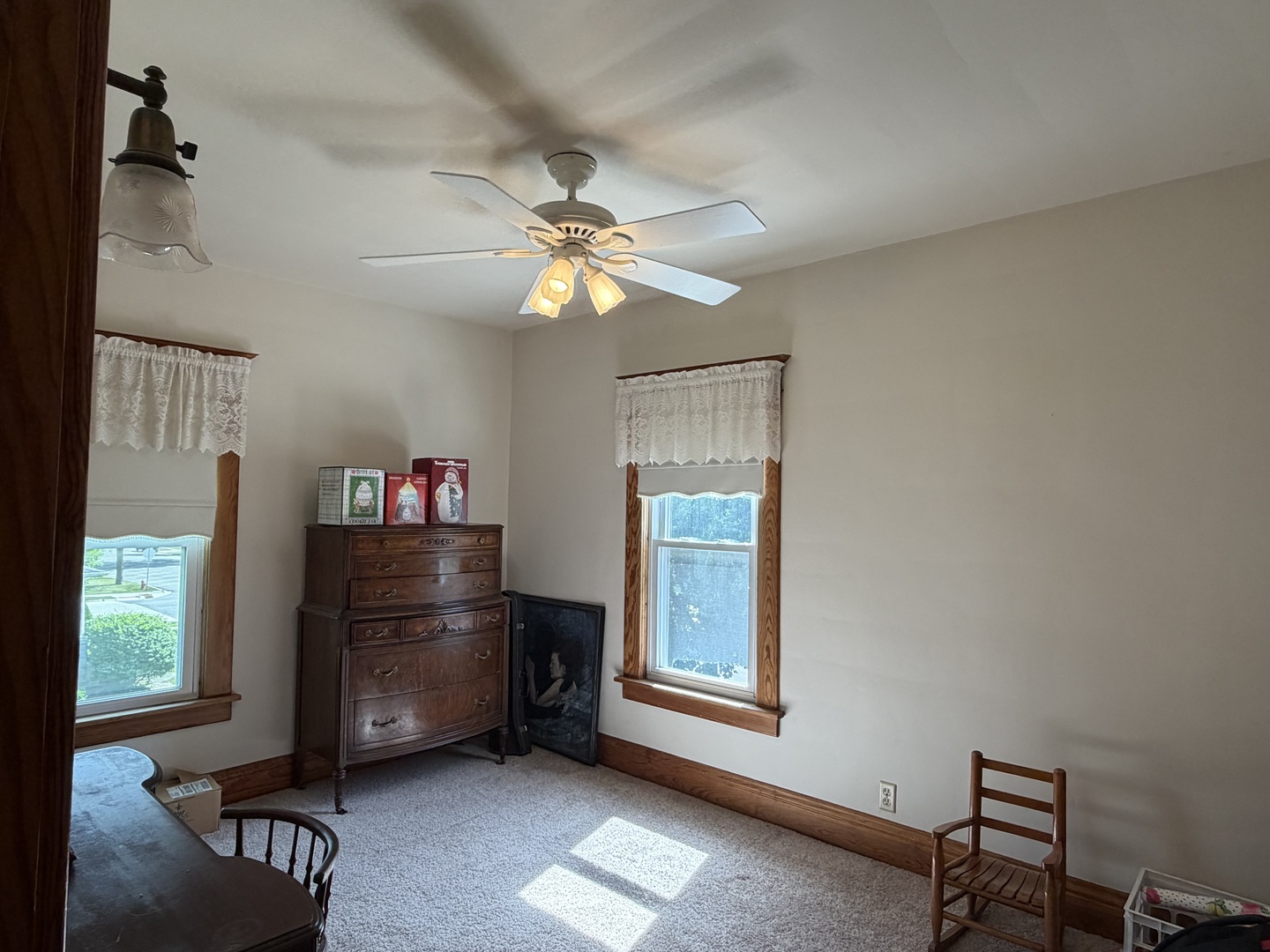 222 N Maple Street Property Photo 18