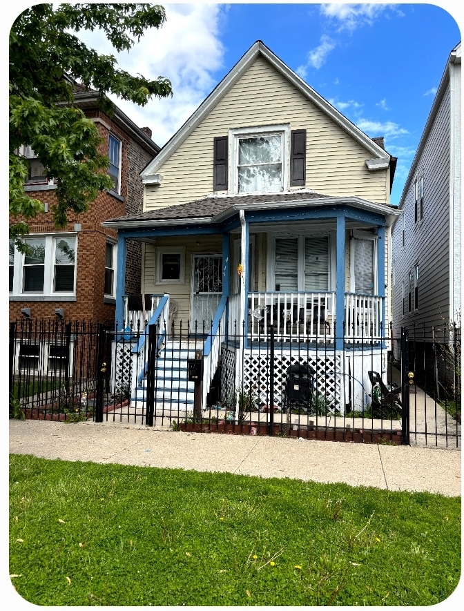 415 N Lawler Avenue Property Photo 6