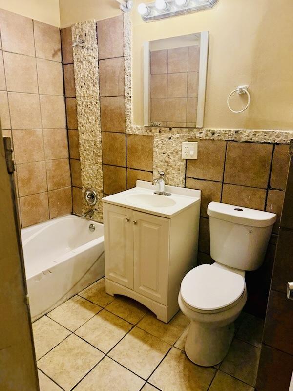 5656 S Marshfield Avenue Property Photo 24