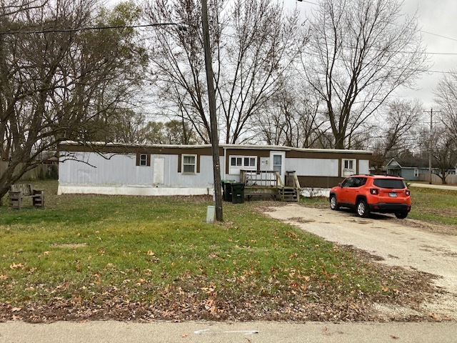 495 W 6th Street Property Photo 1