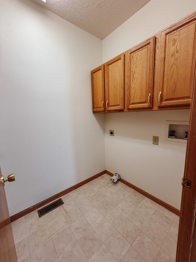 712 W St Joseph Street Property Photo 10