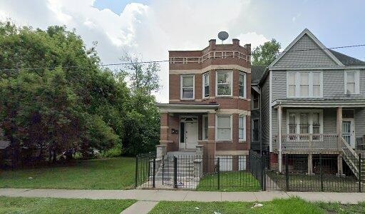 531 W 61st Place Property Photo 1