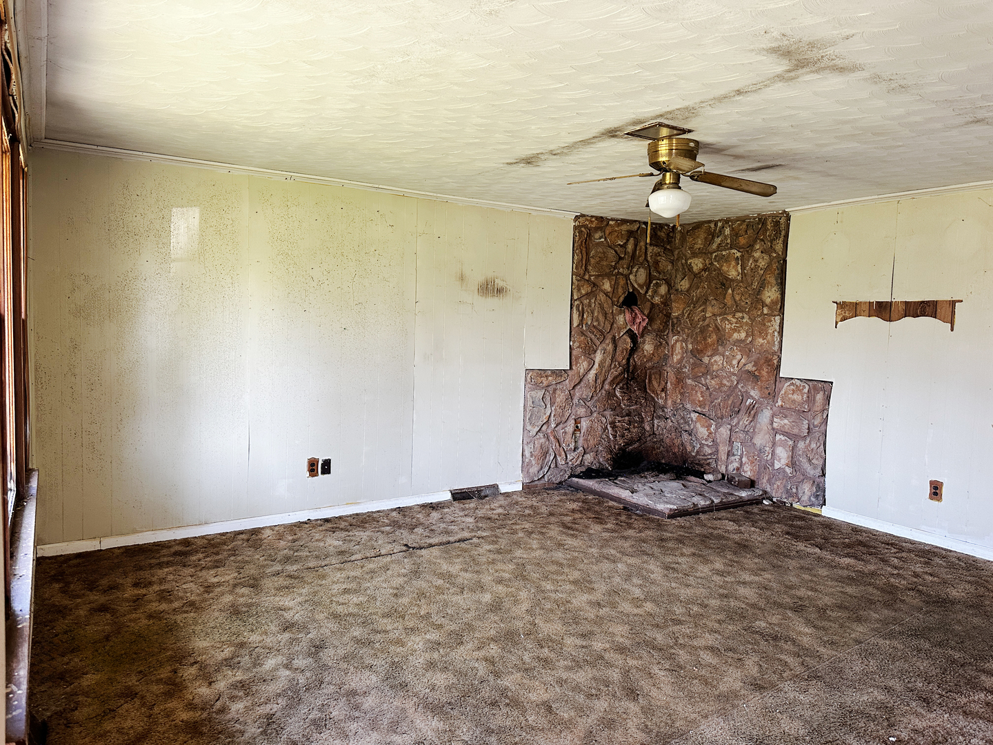 402 E Logan Street Property Photo 11