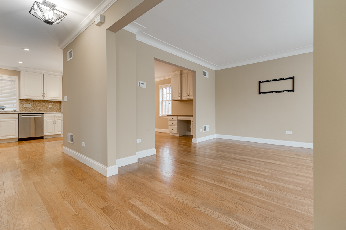 9 S Ridge Avenue Property Photo 7
