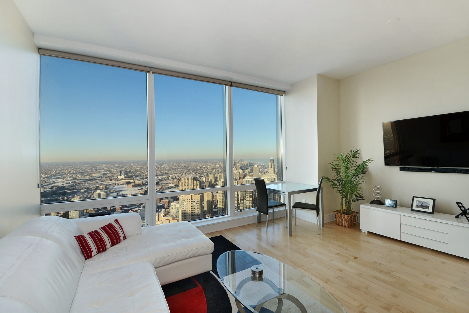 401 N Wabash Avenue 57c Property Photo 3