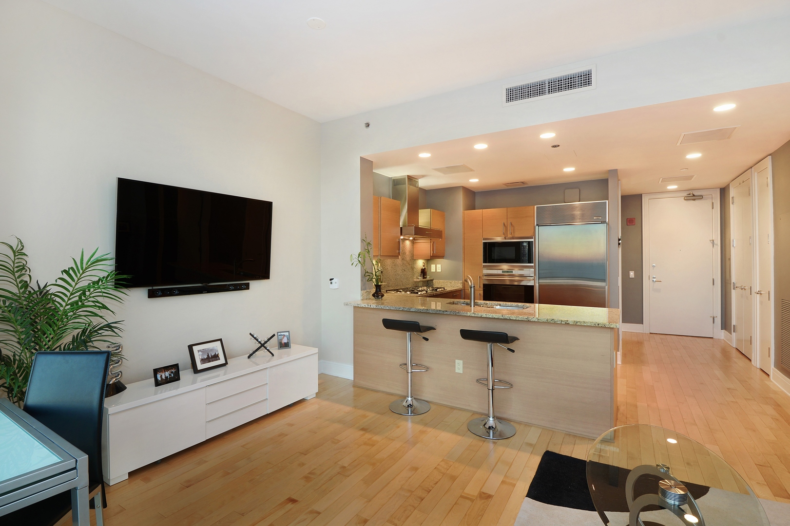 401 N Wabash Avenue 57c Property Photo 5
