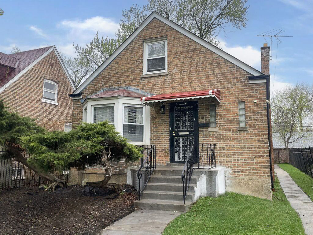 9640 S University Avenue Property Photo 2