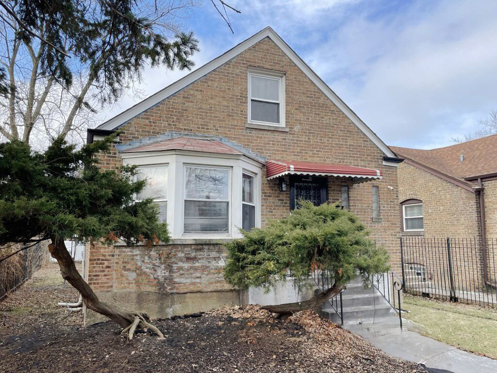 9640 S University Avenue Property Photo 3