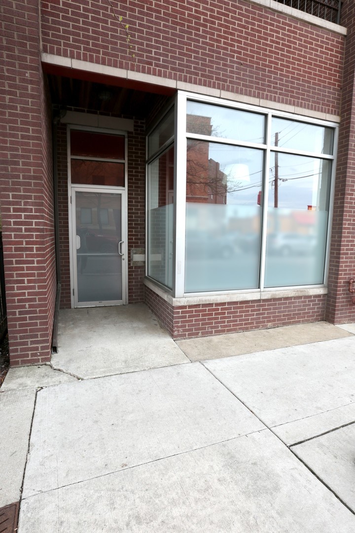 2358 N Damen Avenue Property Photo 2