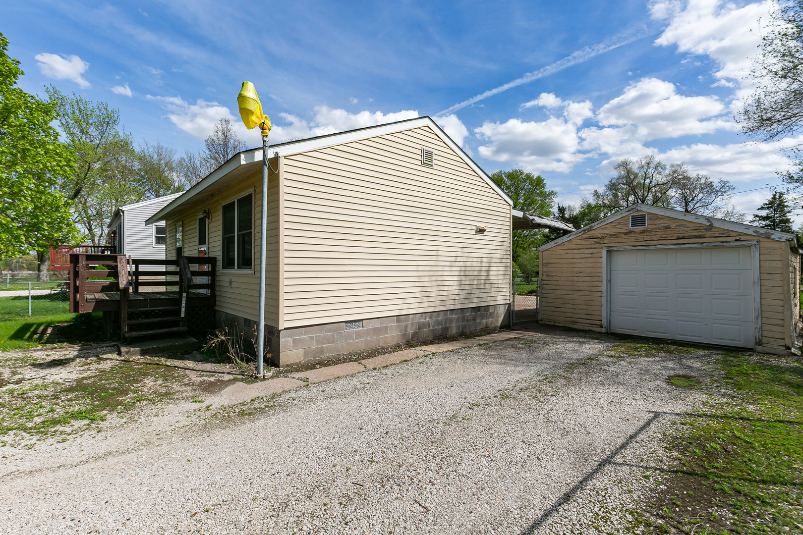 17112 10th Avenue Property Photo 4