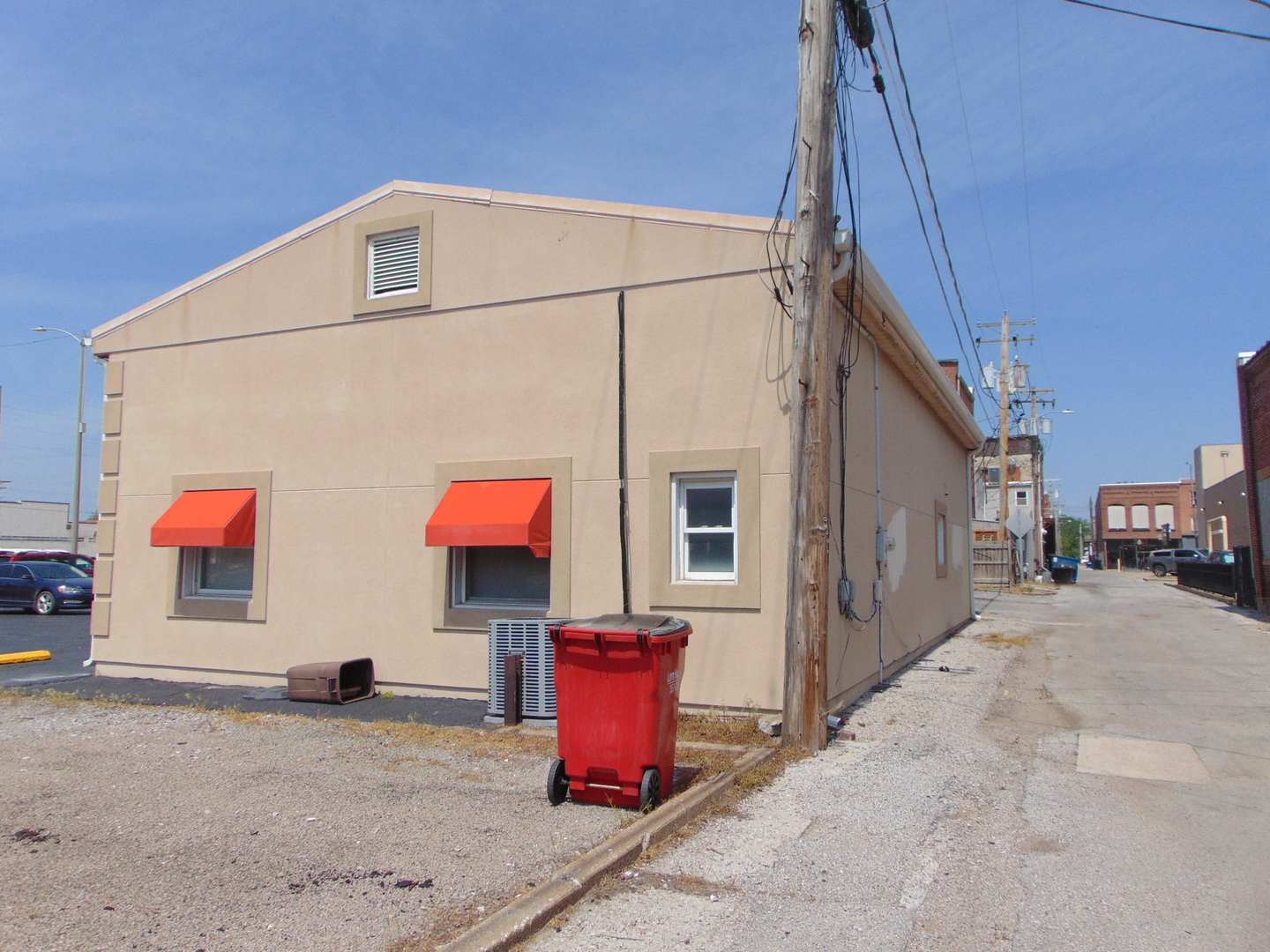 22 S Oak Street Property Photo 3
