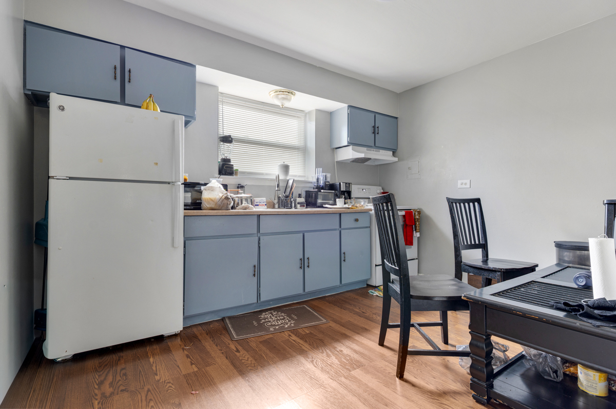 528 N Ardmore Avenue Property Photo 6