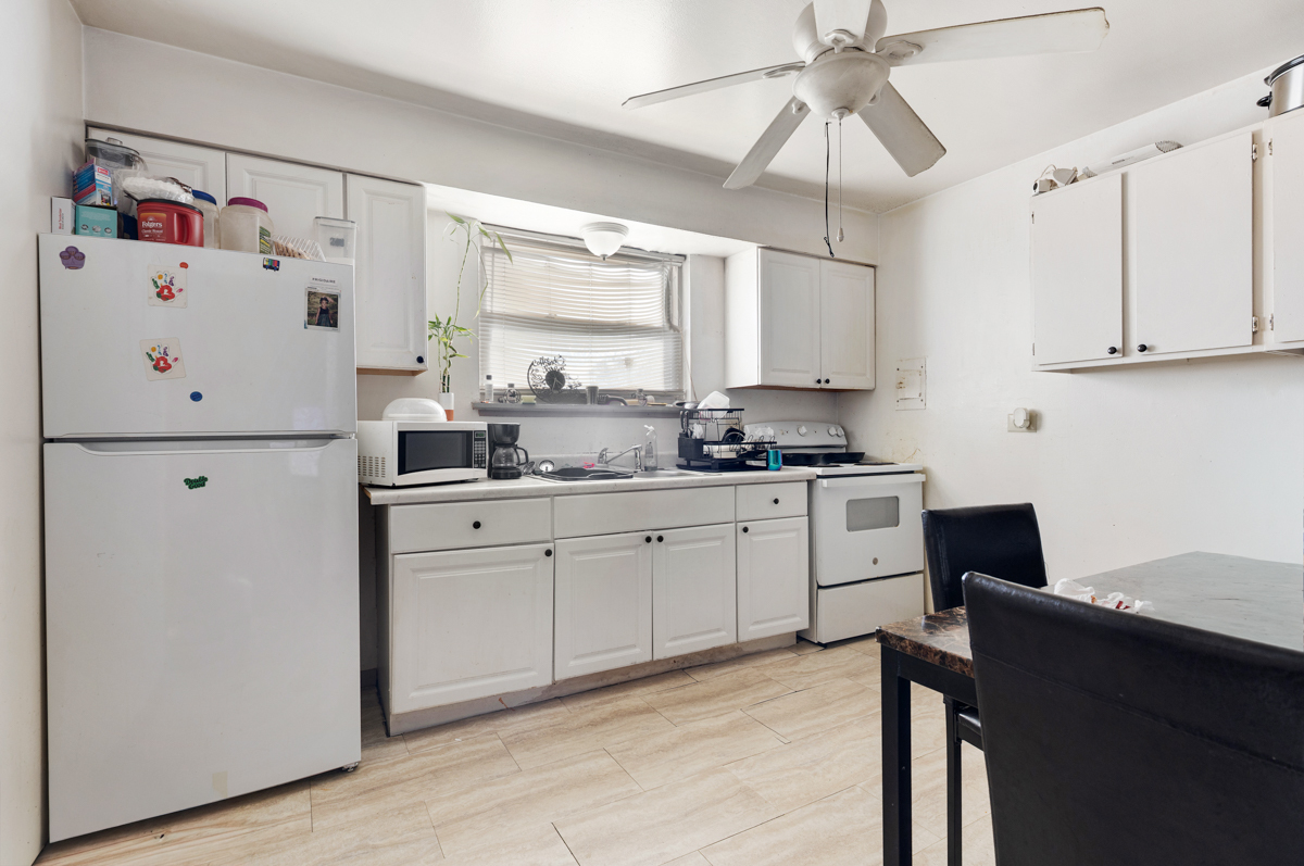 528 N Ardmore Avenue Property Photo 18