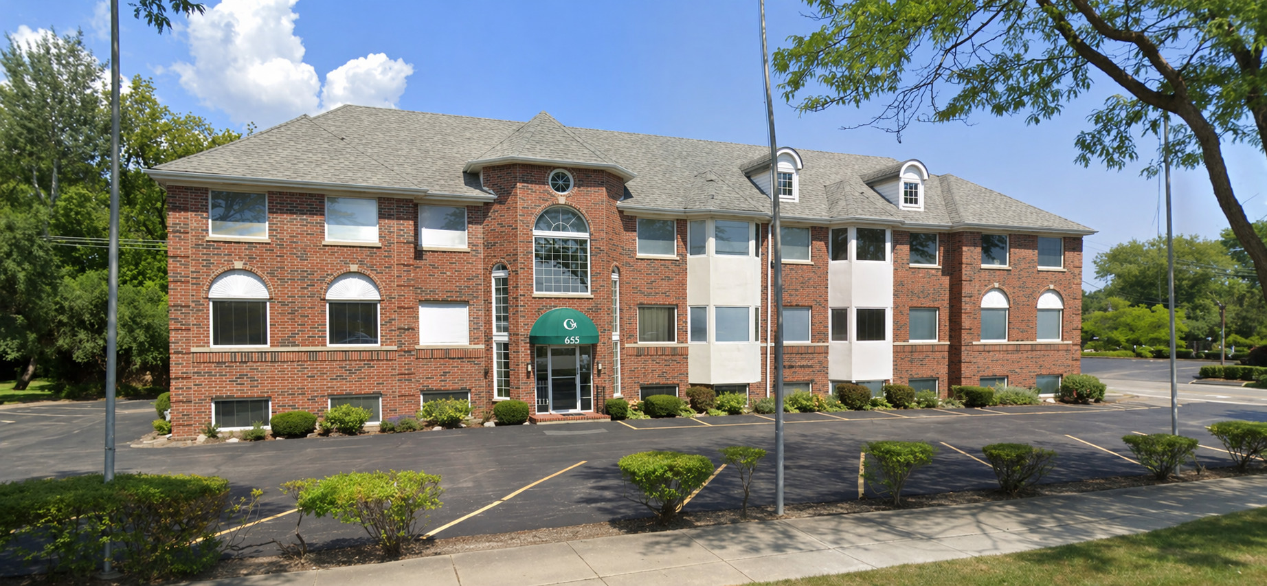 655 Rockland Road Property Photo 1