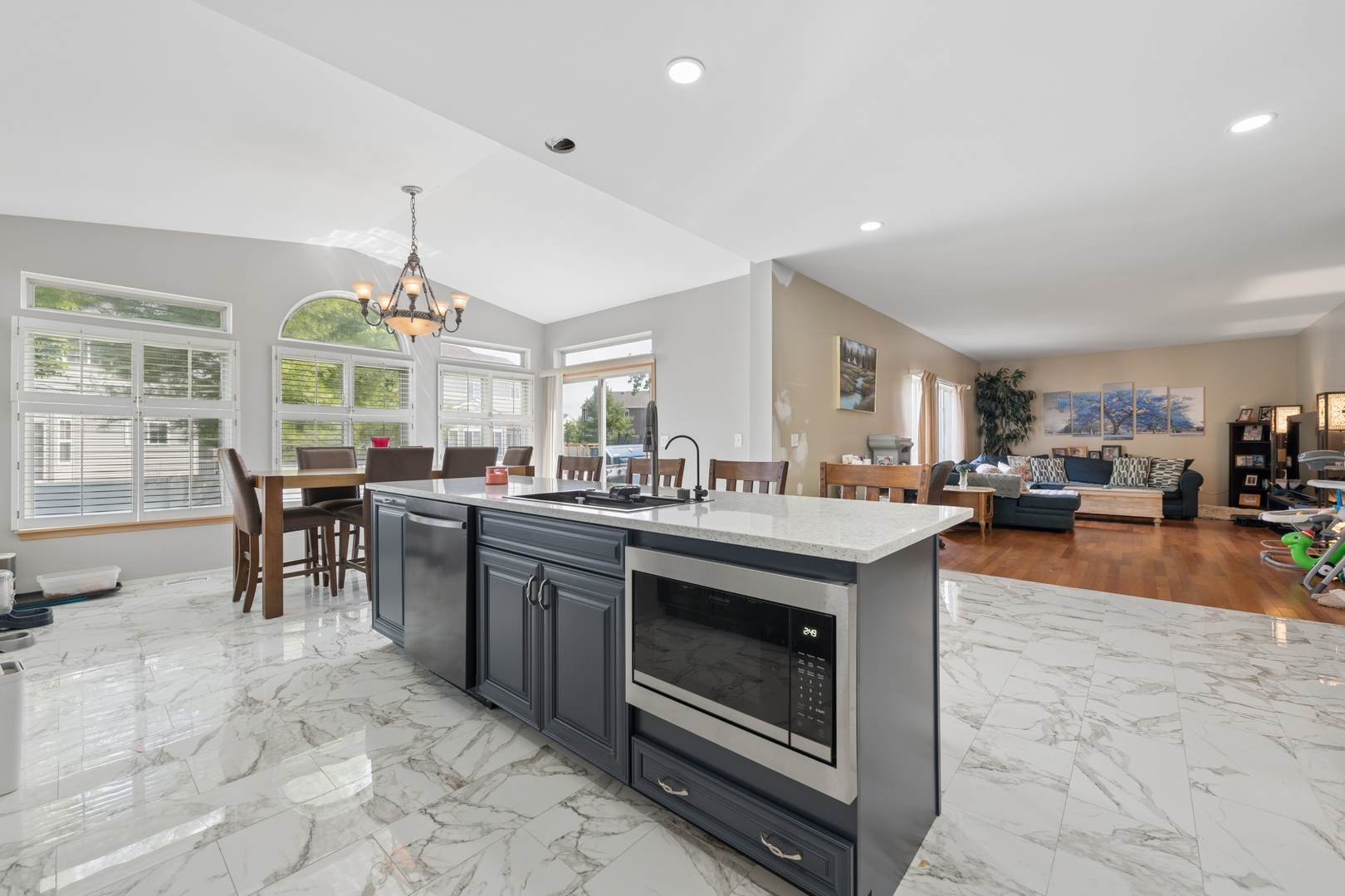 2014 Fieldstone Court Property Photo 6