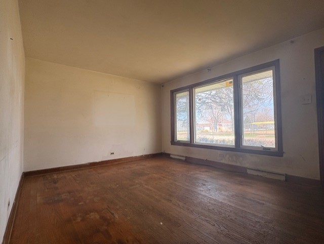 10706 Oak Avenue Property Photo 3