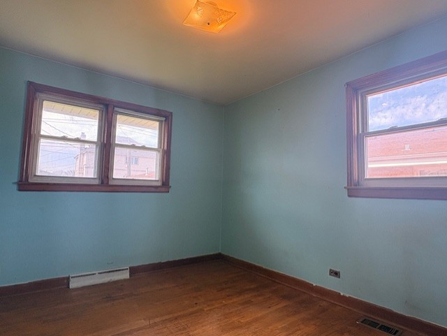 10706 Oak Avenue Property Photo 6