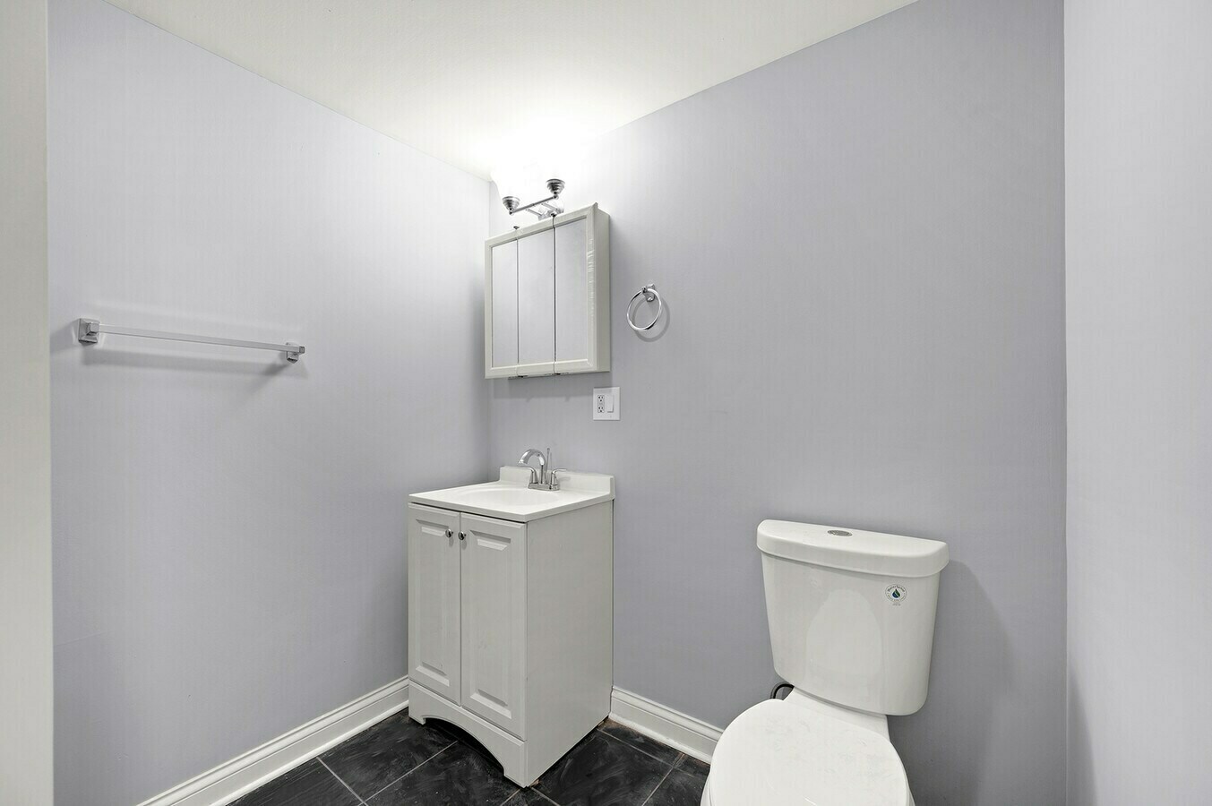 6837 S Clyde Avenue Property Photo 8