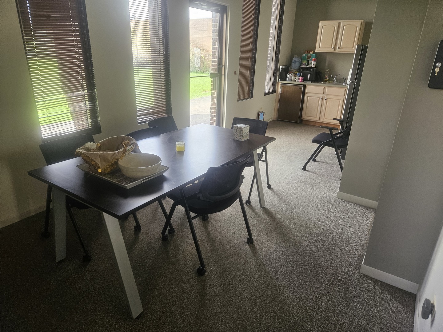 8233 S Harlem Avenue Property Photo 6