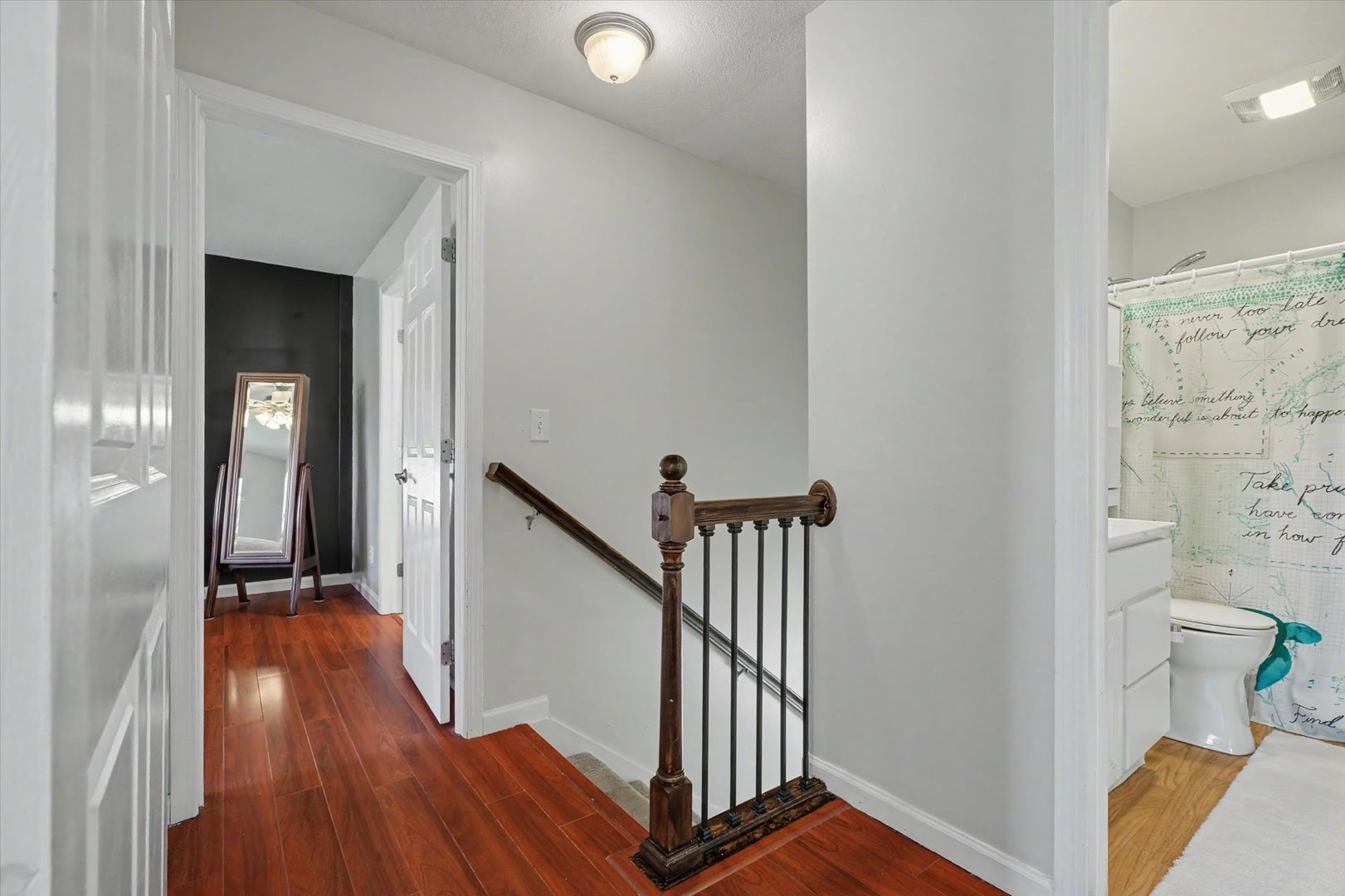 206 E Tomaras Avenue Property Photo 21