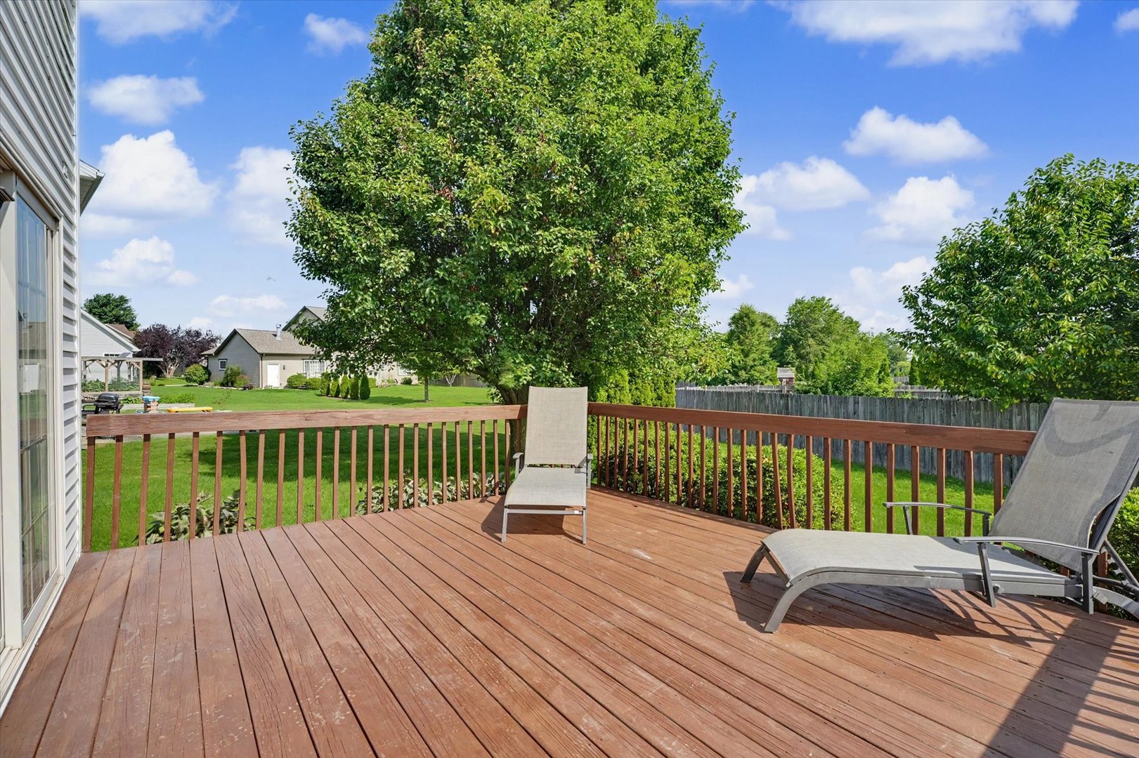 206 E Tomaras Avenue Property Photo 40