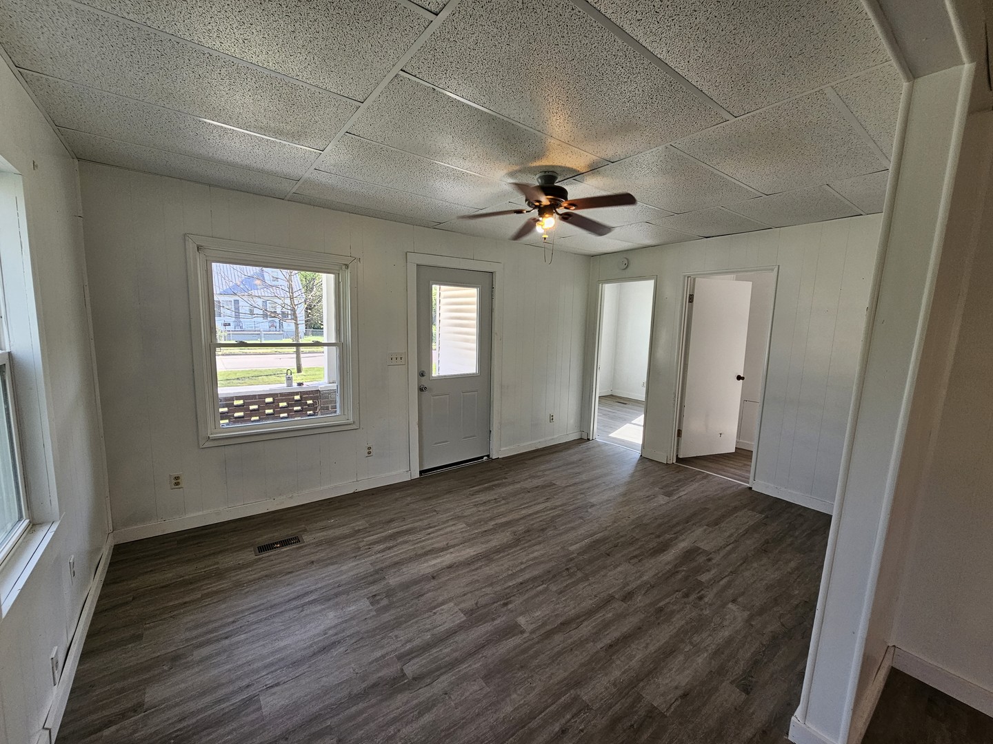415 E Johnson Street Property Photo 7