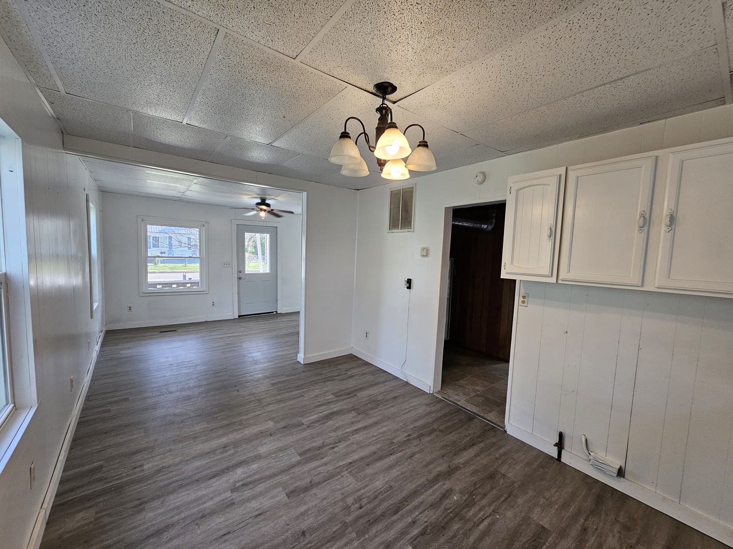 415 E Johnson Street Property Photo 10
