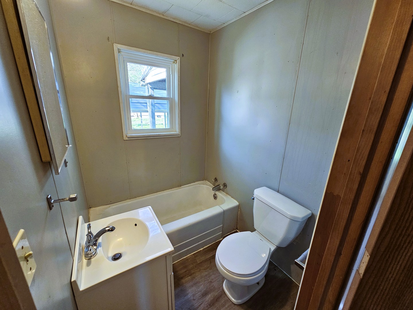 415 E Johnson Street Property Photo 12