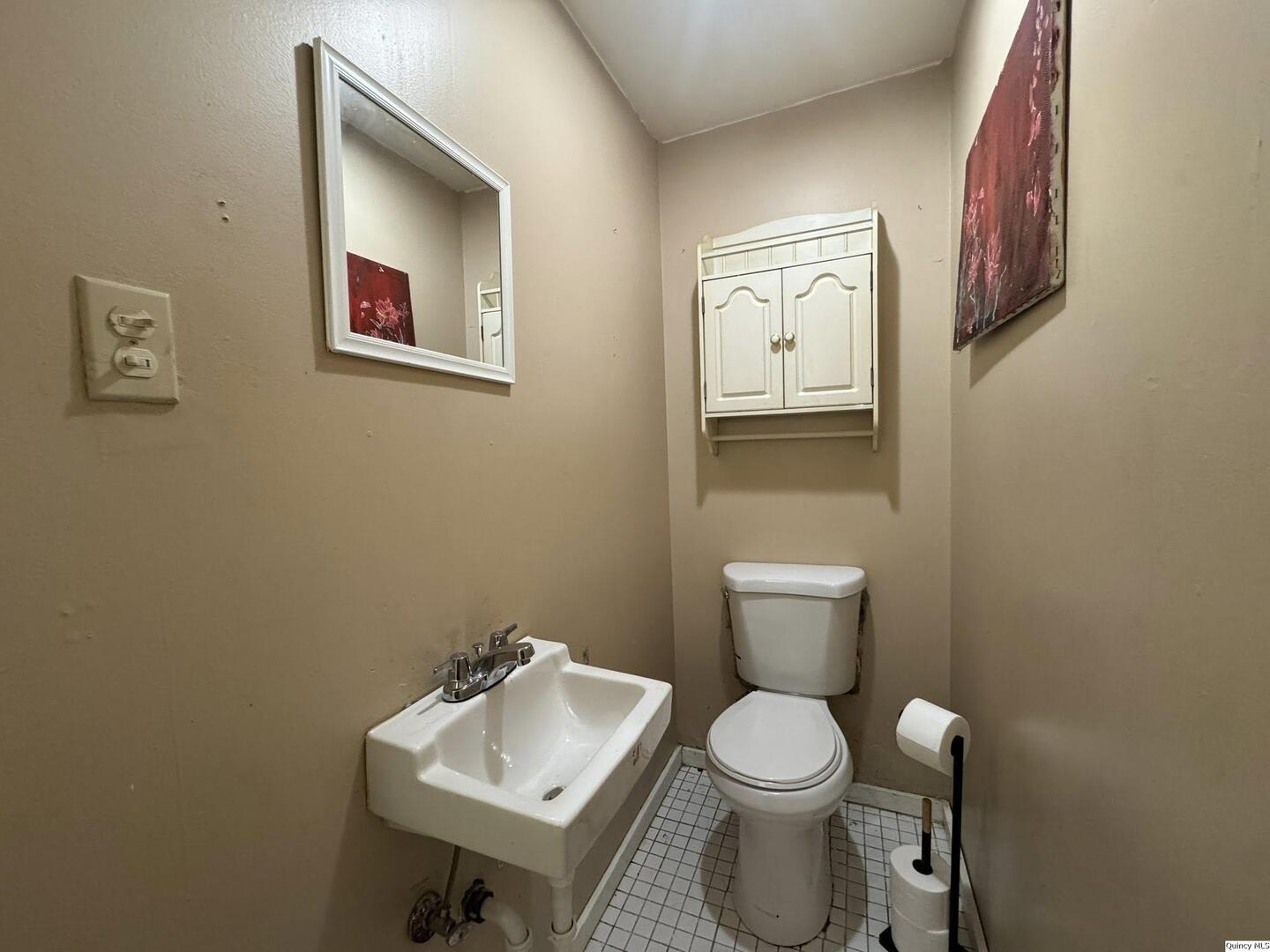 608 Adams Property Photo 7