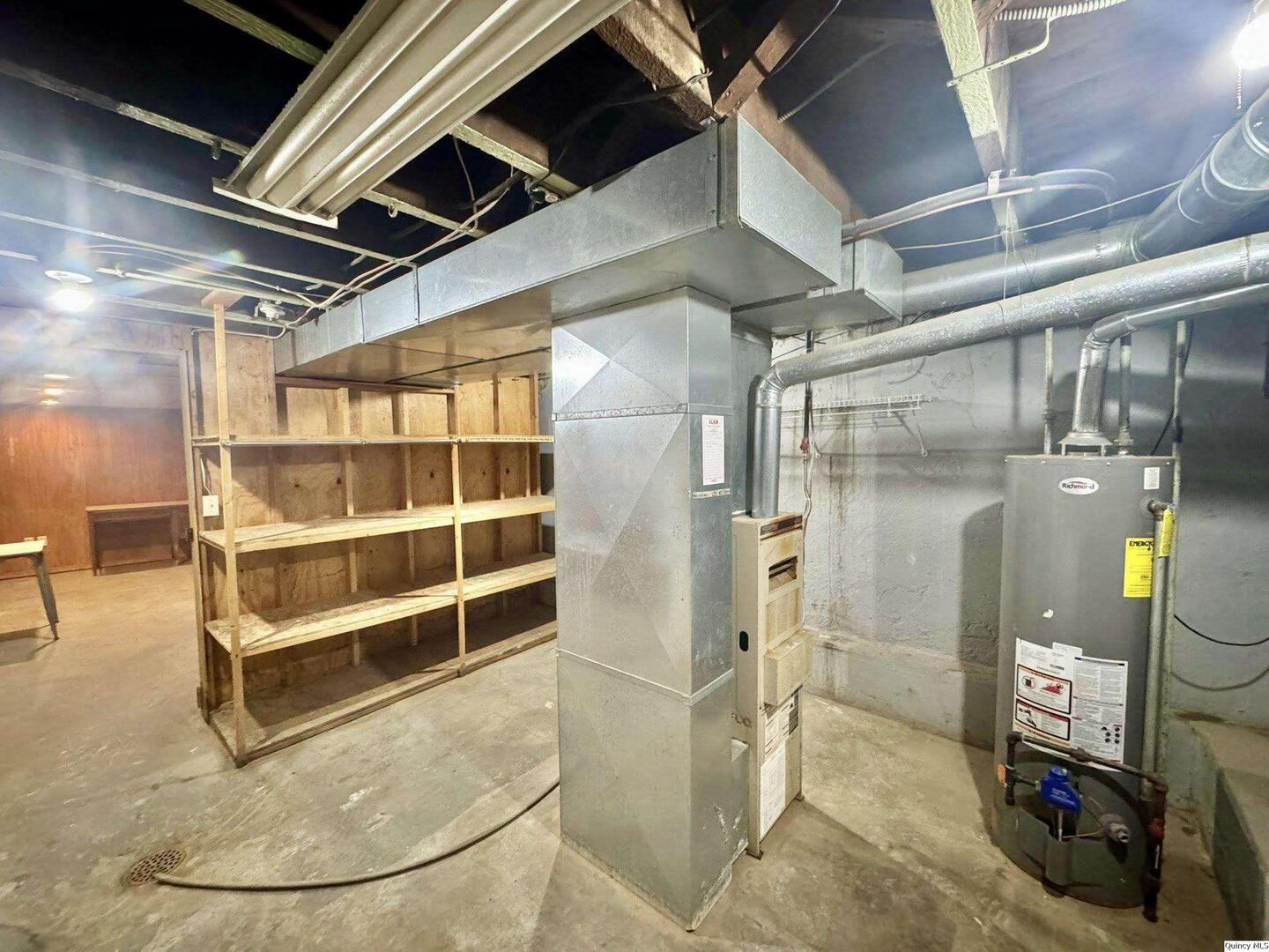 608 Adams Property Photo 16