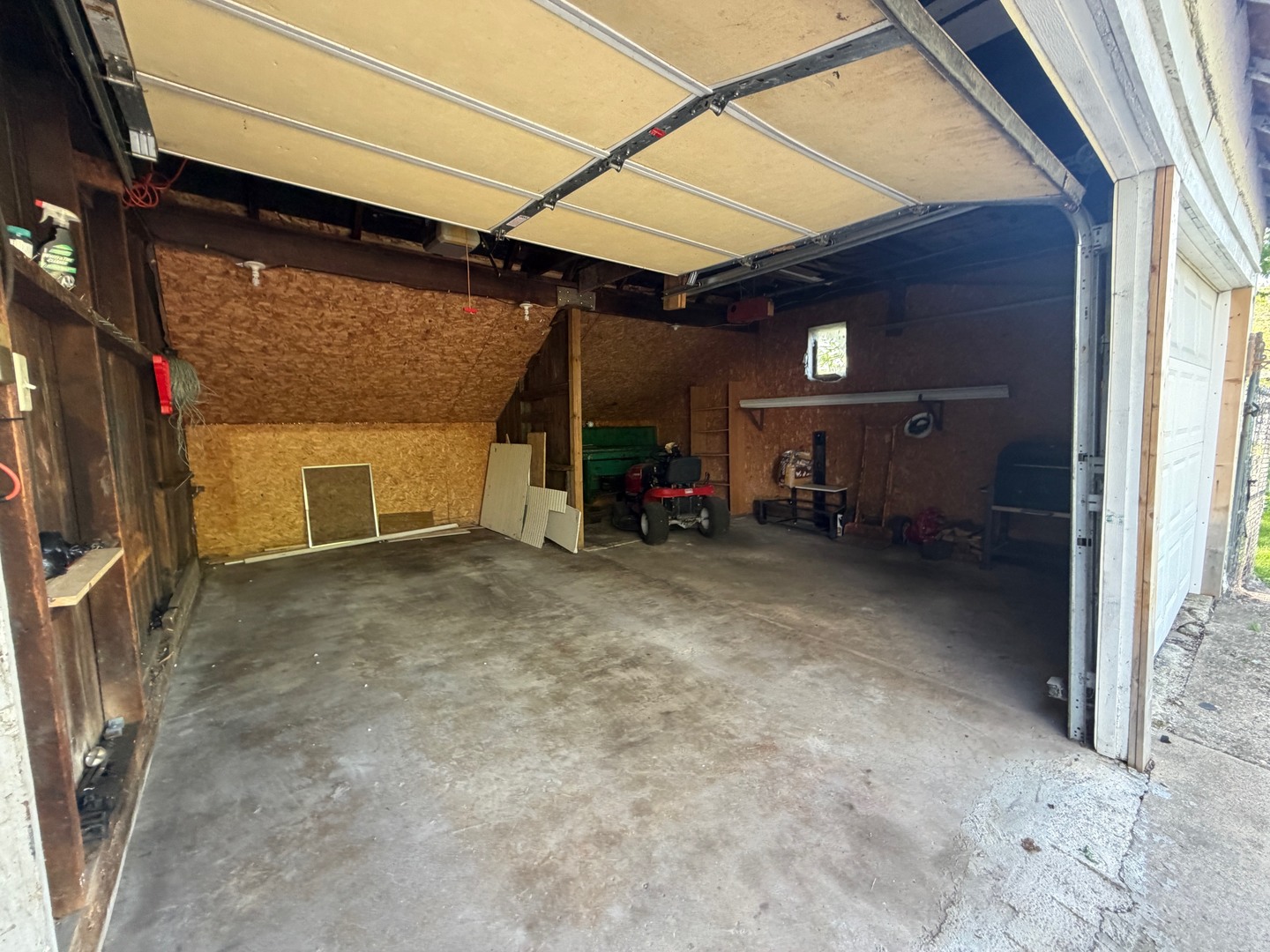 385 E Main Street Property Photo 31