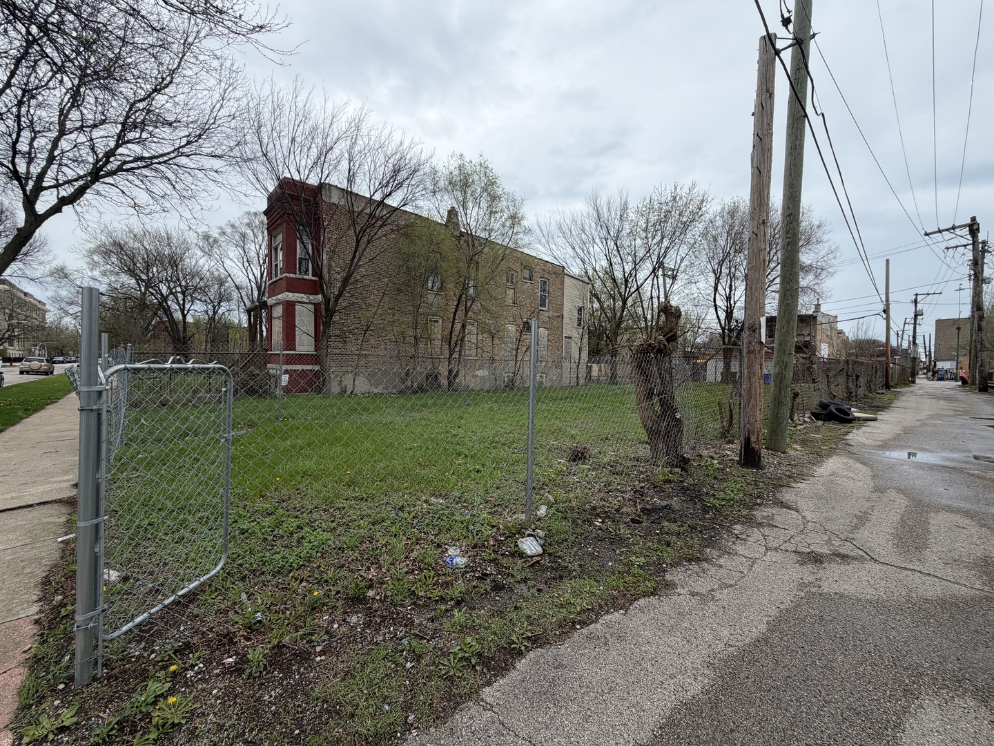 517 N Sawyer Avenue Property Photo 3