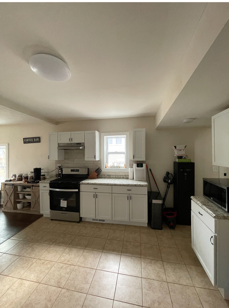 321 Washington Street Property Photo 8