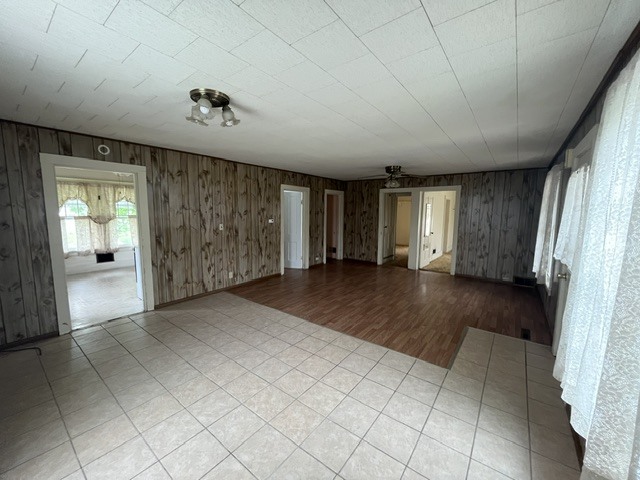 610 W Central Boulevard Property Photo 7