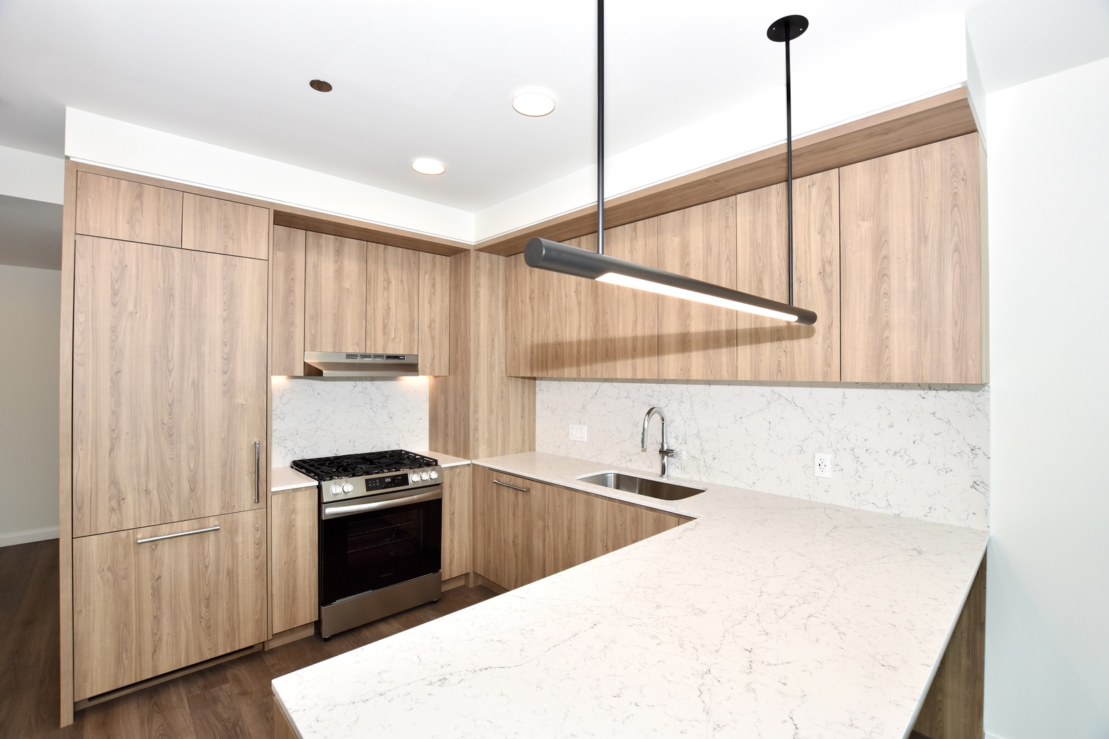 1000 S Michigan Avenue 5402 Property Photo 6