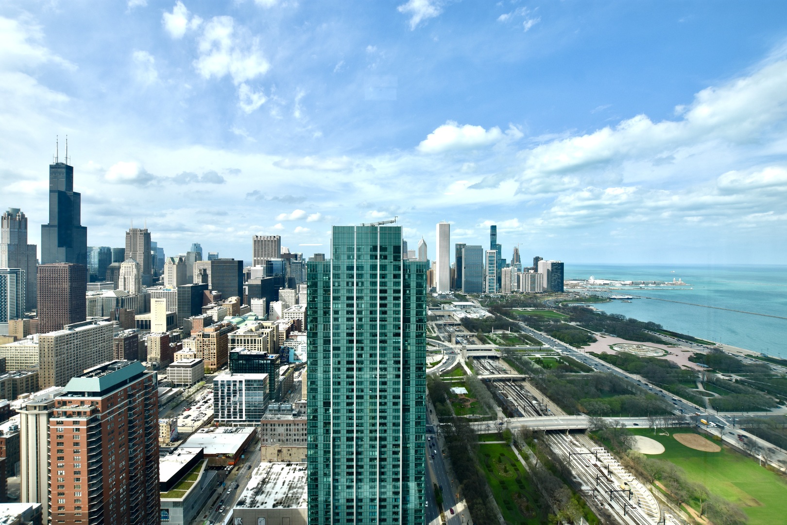 1000 S Michigan Avenue 5402 Property Photo 13