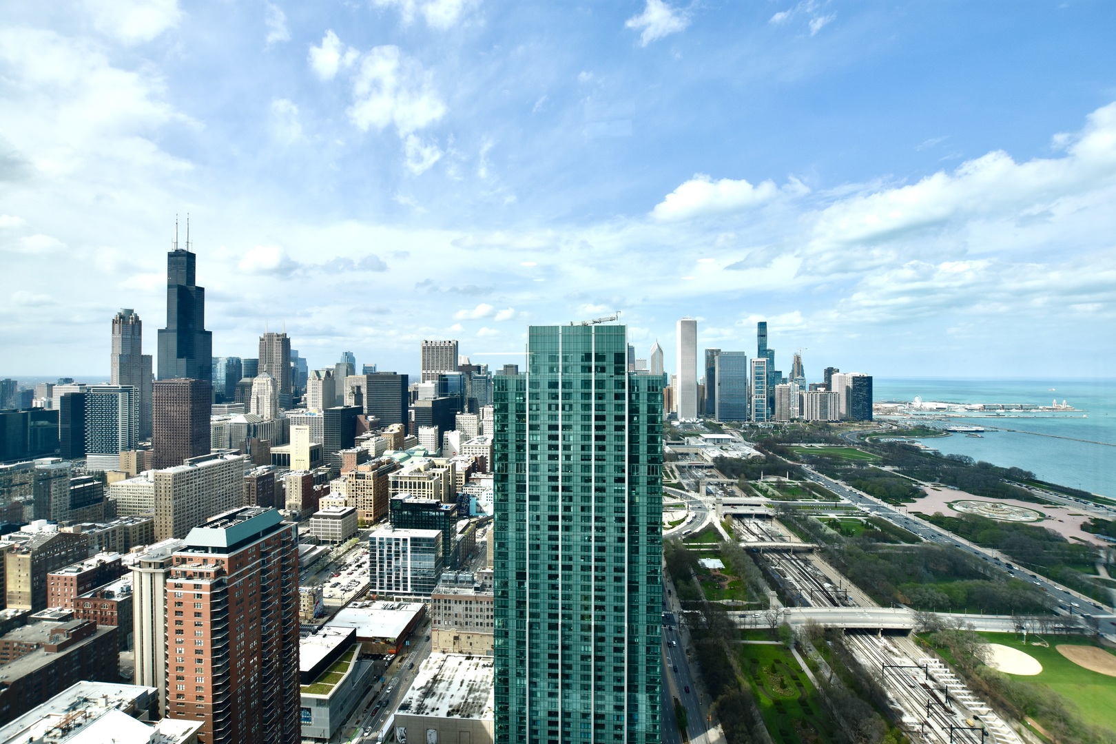 1000 S Michigan Avenue 5402 Property Photo 14